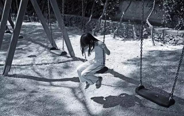 ŮɽԺ󣬻лӳ-4.jpg