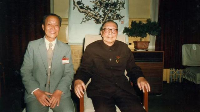 1980꣬һձŮйѰףƸǿԪ˧ô-6.jpg