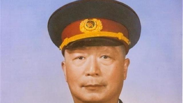 1980꣬һձŮӵйѰףԼǿԪ˧-6.jpg