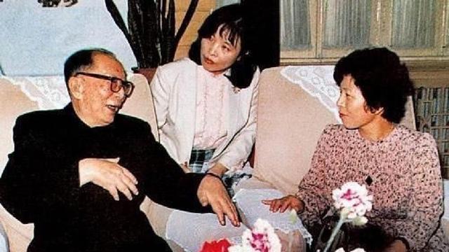 1980꣬һձŮӵйѰףԼǿԪ˧-5.jpg