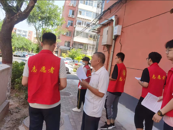 ഺǻ㣬ͬ硱ʵСӷթ-1.jpg